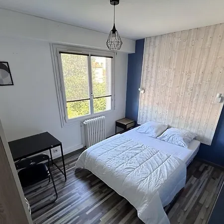 Apartament Bright In The Center With Balcony La Roche-sur-Yon